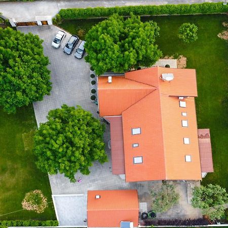 Countryside Luxury Studios Káto Lekhónia Exterior foto
